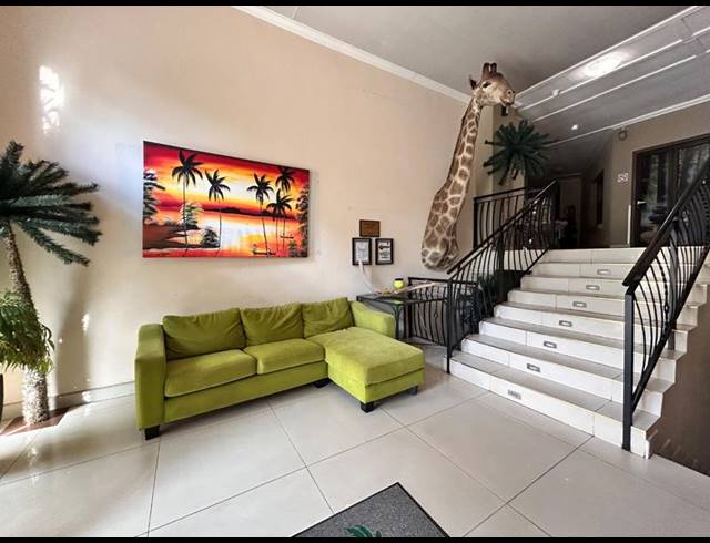 2 BEDROOM APARTMENT FOR SALE IN SCHOEMANSVILLE